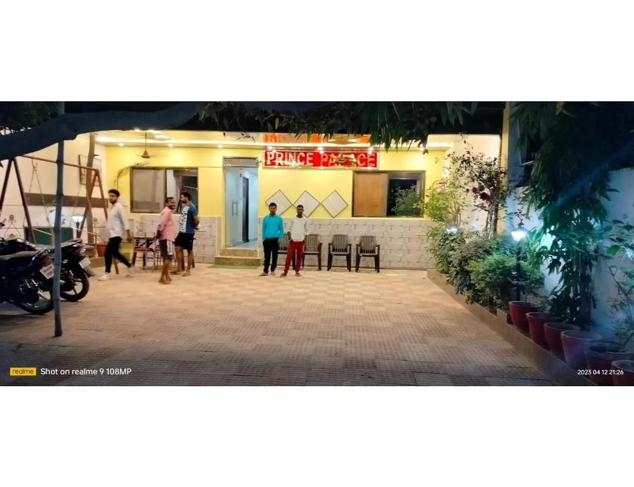 Hotel Prince Palace, Varanasi Alloggio in famiglia