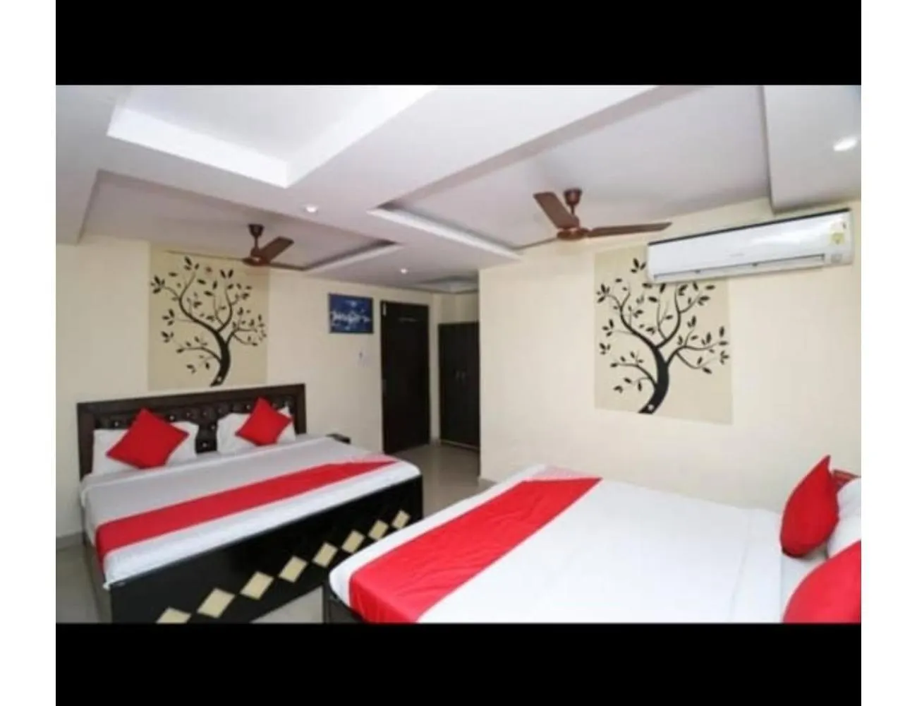 Hotel Prince Palace, Varanasi
